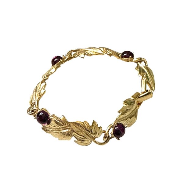 Trifari Gold Tone Leaf Link Bracelet with Purple Rhinestones Vintage Jewelry - Picture 3 of 9